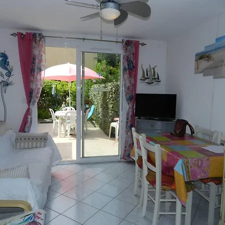 Duplex 3 Pieces Avec Piscine, 4 Couchages, Terrasse Et Parking Prive Au Lavandou - Fr-1-251-748 Apartment Le Lavandou